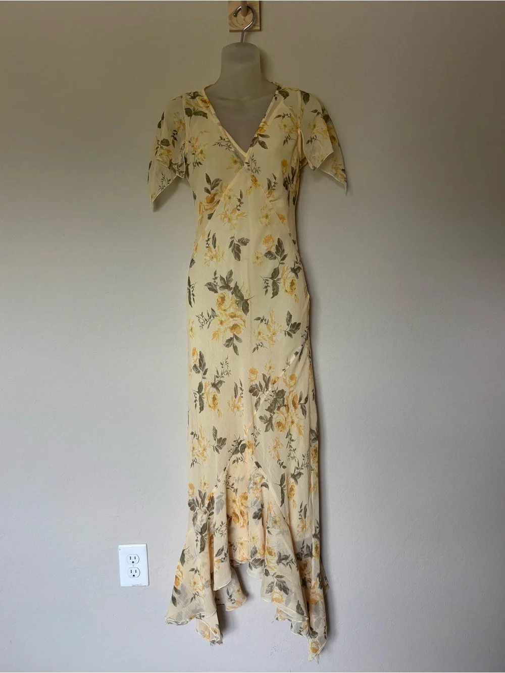 Abercrombie & Fitch Yellow Floral Maxi Dress